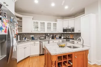 1110 W Wolfram Street #2, Chicago, IL 60657 - Photo 5