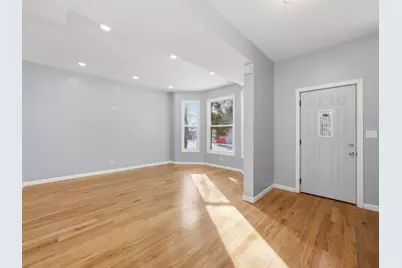 10451 S Hoxie Avenue, Chicago, IL 60617 - Photo 7