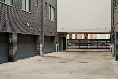 1305 W Diversey Parkway #2, Chicago, IL 60614 - Photo 17