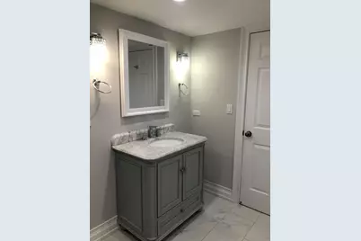 2004 Milton Avenue, Park Ridge, IL 60068 - Photo 13