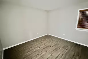 1926 Grove Ave, Schaumburg, IL 60193 - Photo 17