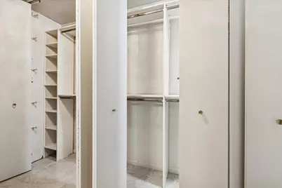 110 E Delaware Street #1301, Chicago, IL 60611 - Photo 21