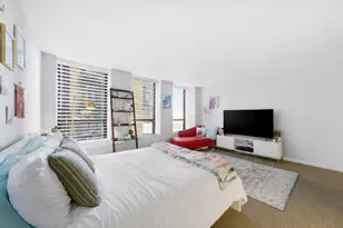 260 E Chestnut St, Chicago, IL 60611 - Photo 3