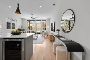 910 N Wood St, Chicago, IL 60622 - Photo 3