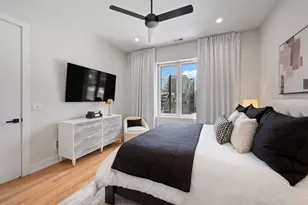 910 N Wood St, Chicago, IL 60622 - Photo 15