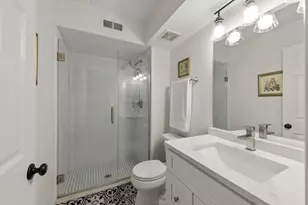 404 Melrose Ave, Glen Ellyn, IL 60137 - Photo 17