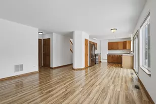 7011 Sahara Dr, Plainfield, IL 60586 - Photo 15