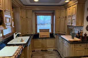 129 E Victoria Dr, Northlake, IL 60164 - Photo 11