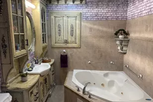 129 E Victoria Dr, Northlake, IL 60164 - Photo 35