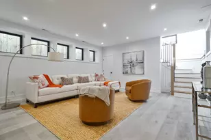 1907 W Wolfram St, Chicago, IL 60657 - Photo 29