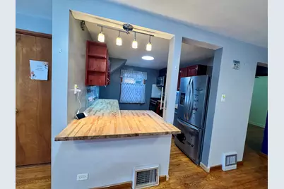 11312 S Avenue H, Chicago, IL 60617 - Photo 7