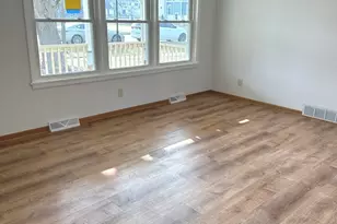 249 W Nebraska St, Frankfort, IL 60423 - Photo 5