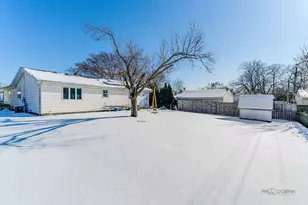 150 Lakewood Dr, Antioch, IL 60002 - Photo 21