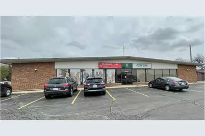 1622 Dekalb Avenue, Sycamore, IL 60178 - Photo 1