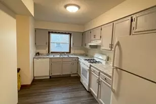 1642 Maness Ct, Sycamore, IL 60178 - Photo 3