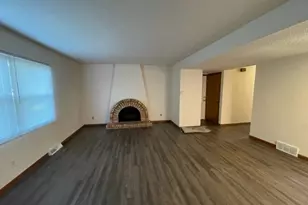 1642 Maness Ct, Sycamore, IL 60178 - Photo 5