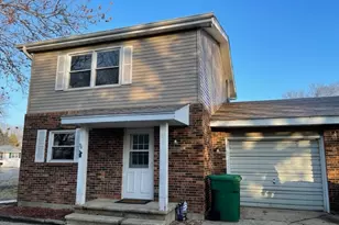 1642 Maness Ct, Sycamore, IL 60178 - Photo 1