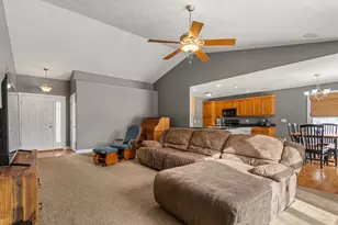 309 Bluestem Dr, Savoy, IL 61874 - Photo 5