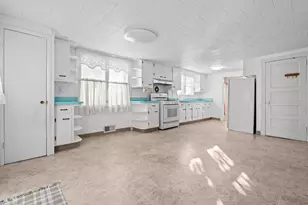 3203 Montrose Ave, Rockford, IL 61101 - Photo 11