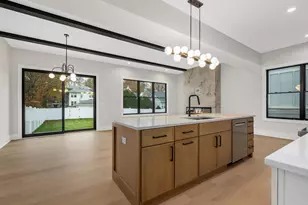 108 N Evergreen Ave, Elmhurst, IL 60126 - Photo 9