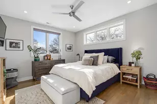 2335 W Montrose Ave, Chicago, IL 60618 - Photo 13