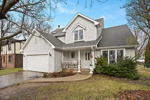 507 Gerry St, Woodstock, IL 60098 - Photo 1