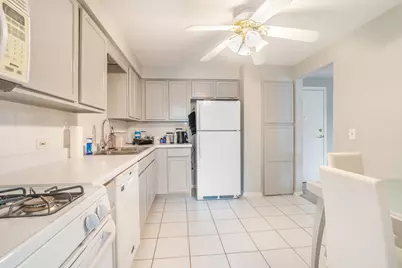 5511 N Chester Avenue #26, Chicago, IL 60656 - Photo 3