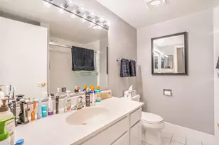 5511 N Chester Ave, Chicago, IL 60656 - Photo 11