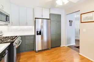 1403 Clove Ct, Mount Prospect, IL 60056 - Photo 3