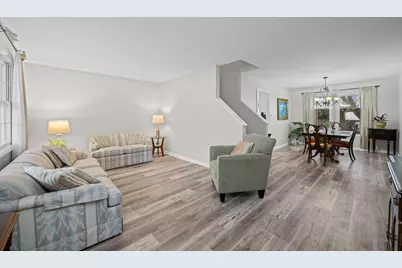 267 Timber Hill Road, Buffalo Grove, IL 60089 - Photo 3