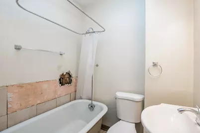 11152 S Langley Avenue, Chicago, IL 60628 - Photo 9