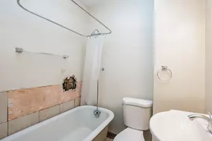 11152 S Langley Ave, Chicago, IL 60628 - Photo 9