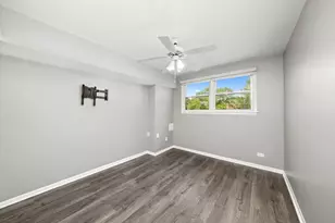 333 S East Ave, Oak Park, IL 60302 - Photo 19