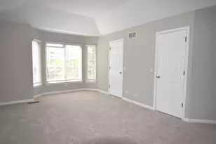 366 Town Pl Cir, Buffalo Grove, IL 60089 - Photo 11