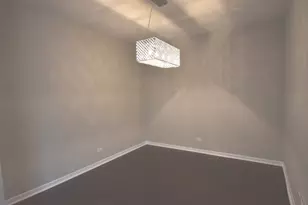 366 Town Pl Cir, Buffalo Grove, IL 60089 - Photo 7