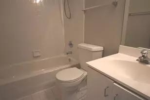 366 Town Pl Cir, Buffalo Grove, IL 60089 - Photo 17