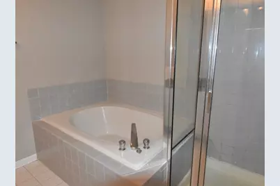 366 Town Place Circle #366, Buffalo Grove, IL 60089 - Photo 13