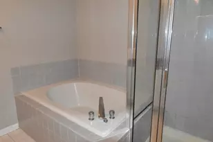 366 Town Pl Cir, Buffalo Grove, IL 60089 - Photo 13