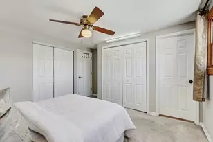 1426 Danbury Ln, Des Plaines, IL 60018 - Photo 17