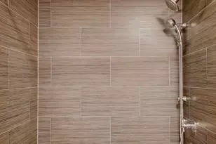 50 E 16th St, Chicago, IL 60616 - Photo 17