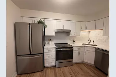 607 W Central Road #A-4, Mount Prospect, IL 60056 - Photo 5