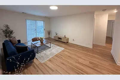 607 W Central Road #A-4, Mount Prospect, IL 60056 - Photo 3