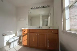 2573 Waterbury Ln, Buffalo Grove, IL 60089 - Photo 9