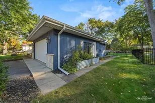 1612 Indian Trail Dr, Naperville, IL 60565 - Photo 27