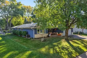 1612 Indian Trail Dr, Naperville, IL 60565 - Photo 29