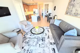 210 S Desplaines St, Chicago, IL 60661 - Photo 5