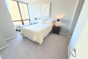 210 S Desplaines St, Chicago, IL 60661 - Photo 13