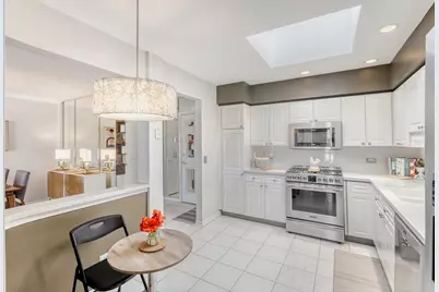 720 Creekside Drive #503, Mount Prospect, IL 60056 - Photo 9