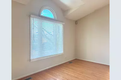 6 Cimarron Court, Cary, IL 60013 - Photo 3