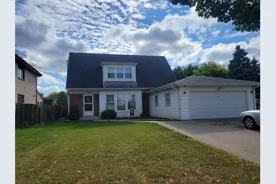 1001 E Callero Circle #2, Mount Prospect, IL 60056 - Photo 1